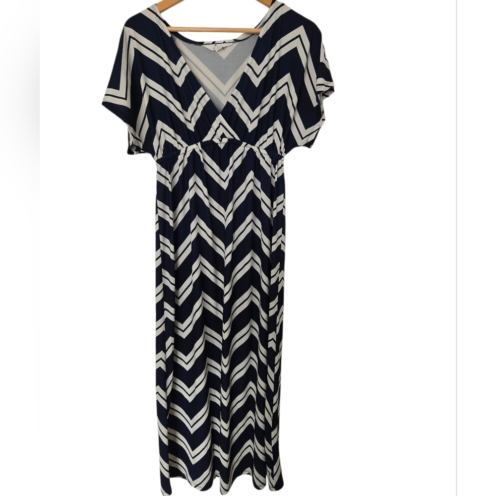 5th & Love Navy and White Zigzag Maxi Dress Size Large